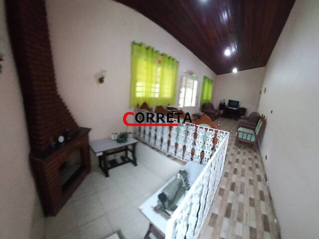 Casa para Venda em Ibiúna - 4
