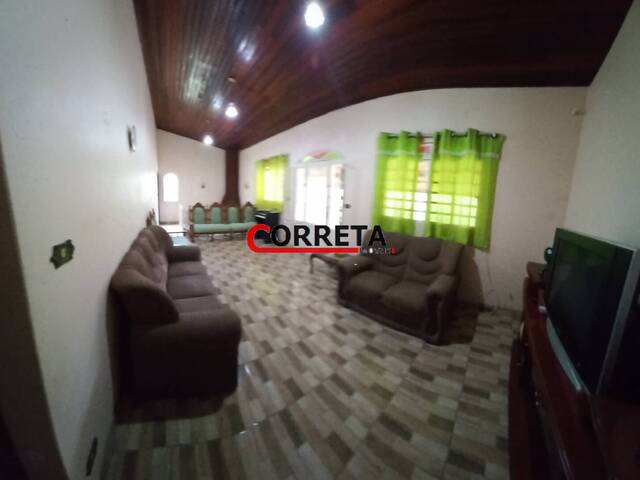 Casa para Venda em Ibiúna - 5
