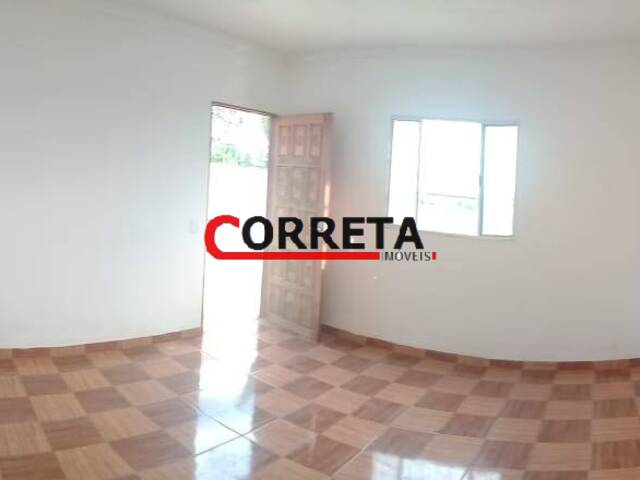 Casa para Venda em Ibiúna - 3