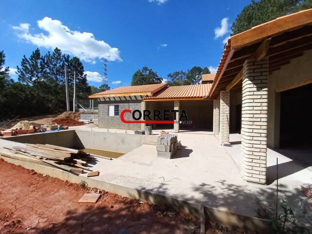 Casa para Venda em Ibiúna - 4