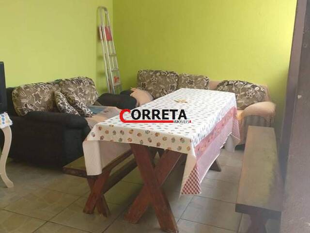 Casa para Venda em Ibiúna - 3