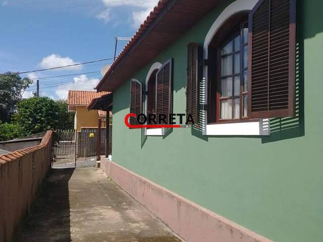 Casa para Venda em Ibiúna - 4