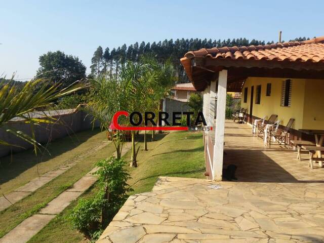#573 - Casa para Venda em Piedade - SP - 2