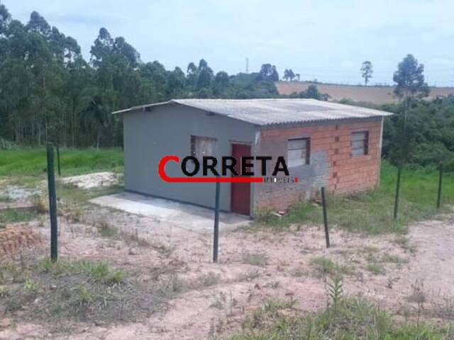 Casa para Venda em Ibiúna - 2