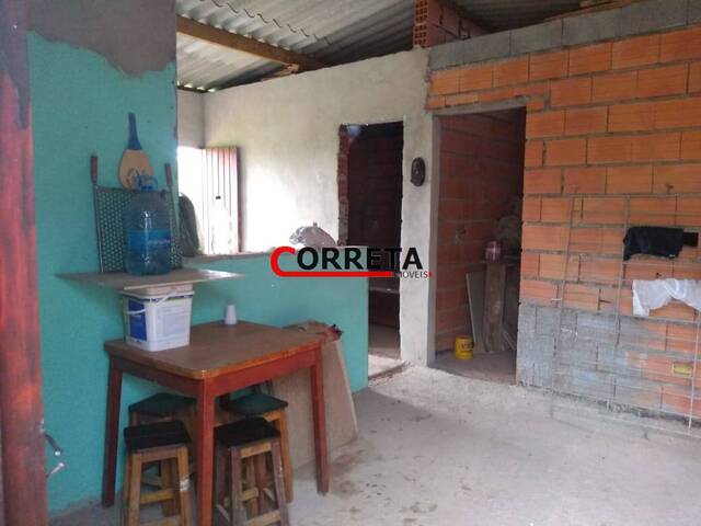 Casa para Venda em Ibiúna - 4
