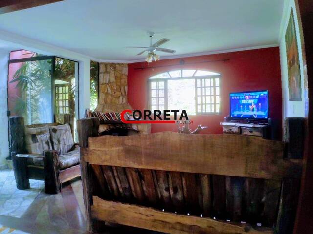 Casa para Venda em Ibiúna - 5