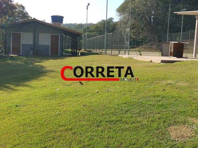 Casa para Venda em Ibiúna - 3