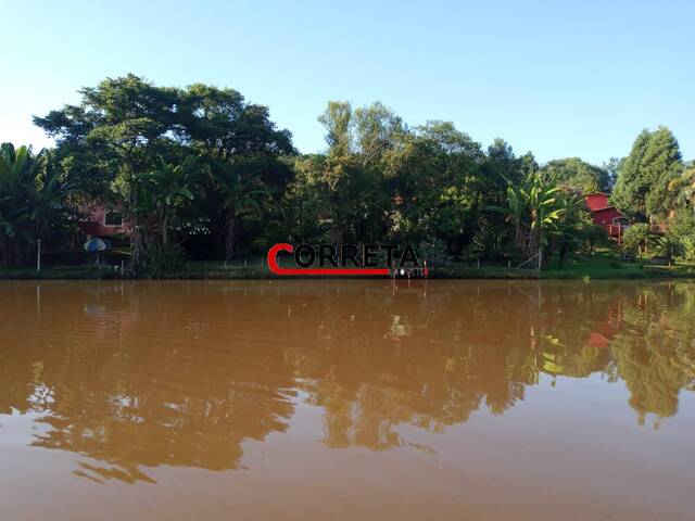 Casa para Venda em Ibiúna - 3