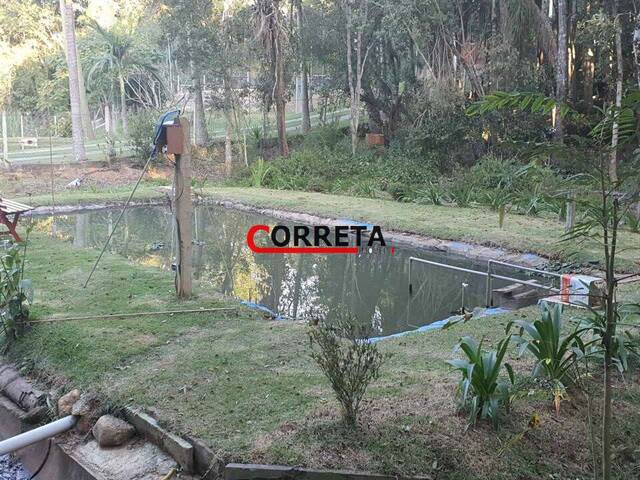 Casa para Venda em Ibiúna - 3