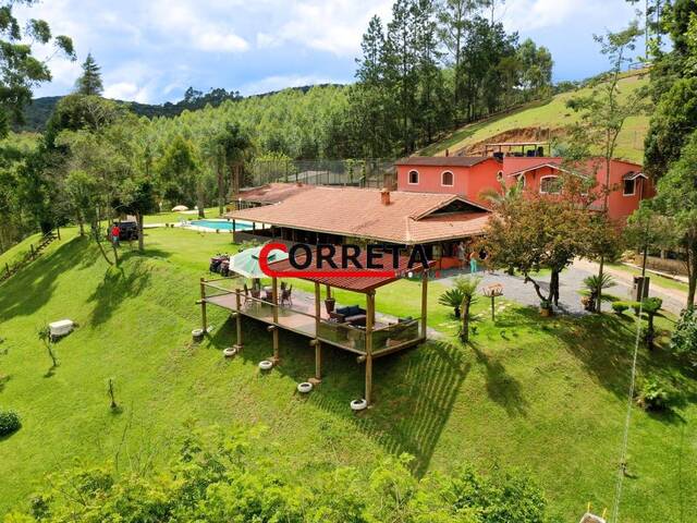 Casa para Venda em Ibiúna - 5