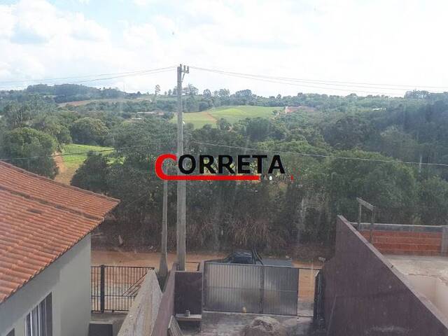 Casa para Venda em Ibiúna - 3