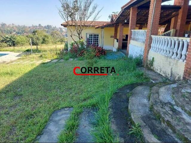 Casa para Venda em Ibiúna - 3