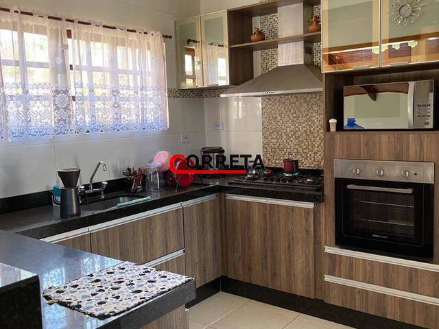 Casa para Venda em Ibiúna - 4