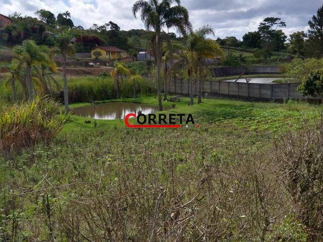 Casa para Venda em Ibiúna - 4