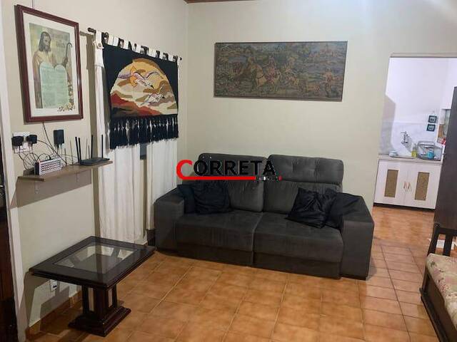 Casa para Venda em Ibiúna - 3