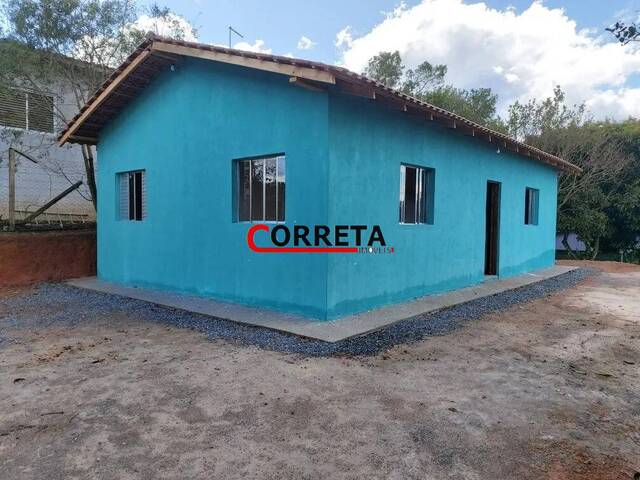 Casa para Venda em Ibiúna - 5