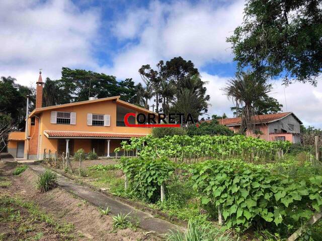 Casa para Venda em Ibiúna - 3