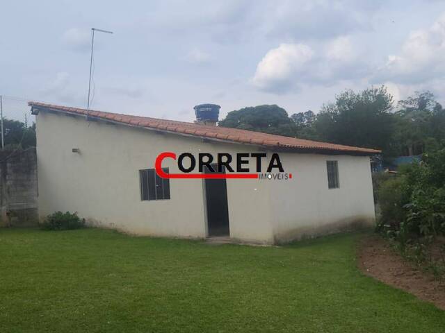 Casa para Venda em Ibiúna - 3