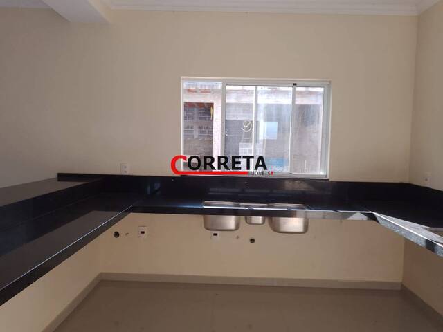 Casa para Venda em Ibiúna - 4