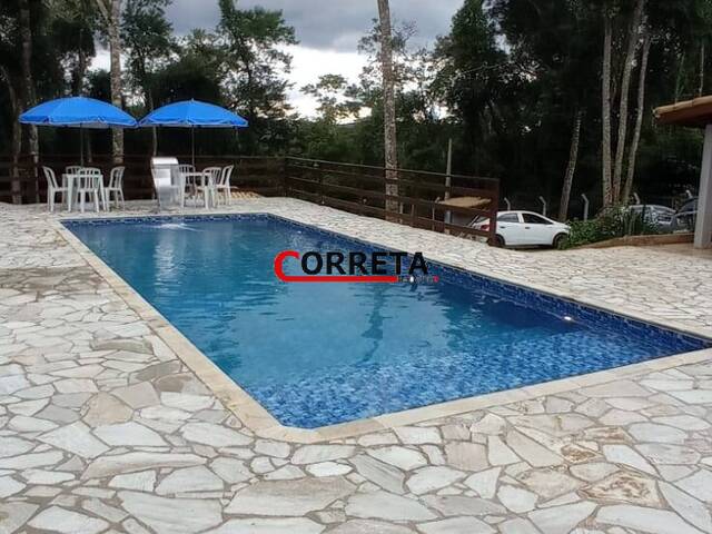 Casa para Venda em Ibiúna - 4