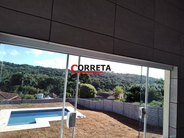 Casa para Venda em Ibiúna - 5