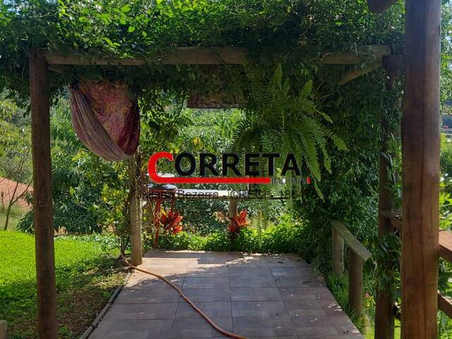 Casa para Venda em Ibiúna - 4