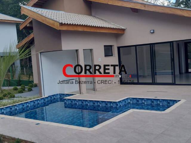 Casa para Venda em Ibiúna - 5