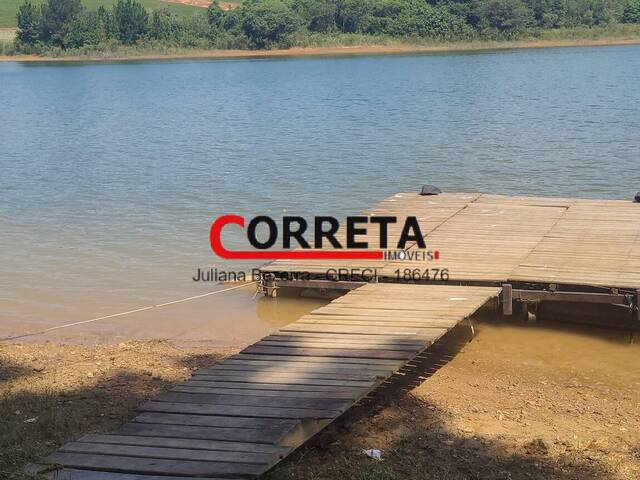 Casa para Venda em Ibiúna - 4