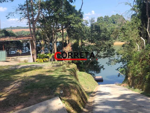 Casa para Venda em Ibiúna - 2