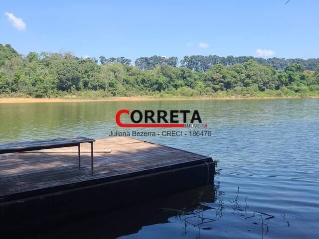 Casa para Venda em Ibiúna - 4