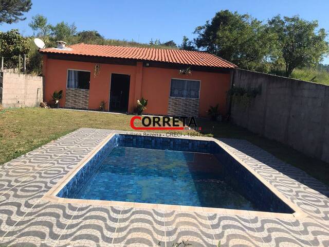 Casa para Venda em Ibiúna - 3