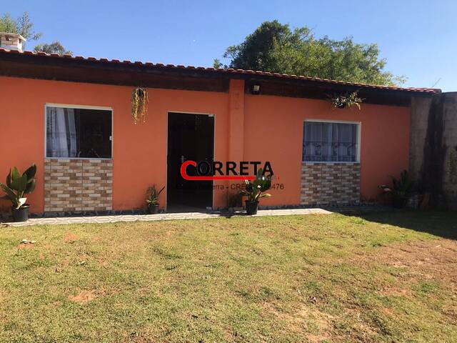 Casa para Venda em Ibiúna - 4