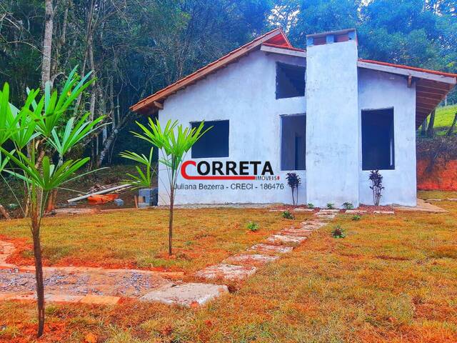 Casa para Venda em Ibiúna - 3