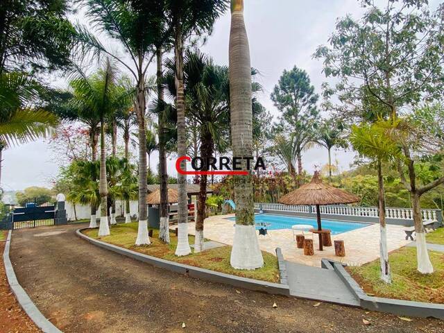 Casa para Venda em Ibiúna - 2