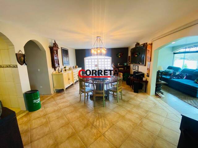 Casa para Venda em Ibiúna - 5