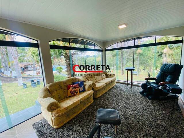 Casa para Venda em Ibiúna - 4