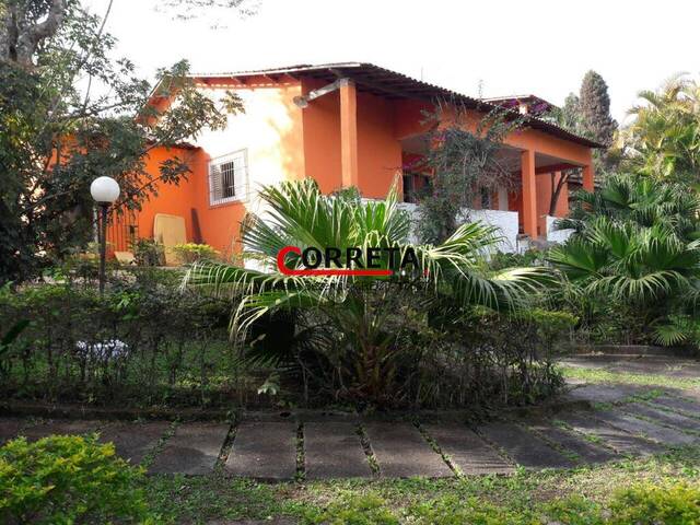 Casa para Venda em Ibiúna - 3