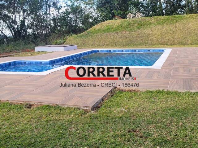 Casa para Venda em Ibiúna - 3