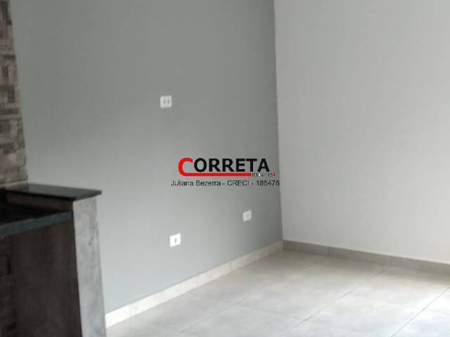 Casa para Venda em Ibiúna - 4