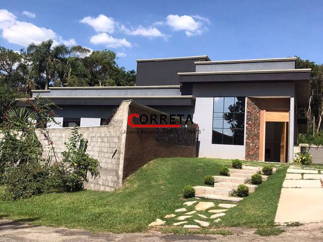 Casa para Venda em Ibiúna - 4