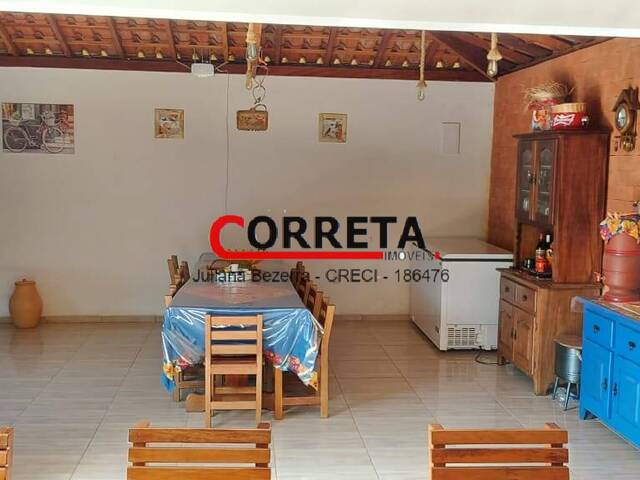 Casa para Venda em Ibiúna - 5