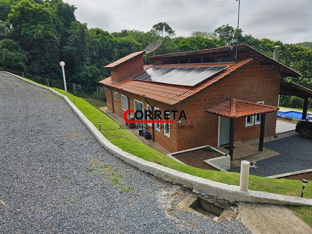 Casa para Venda em Ibiúna - 2