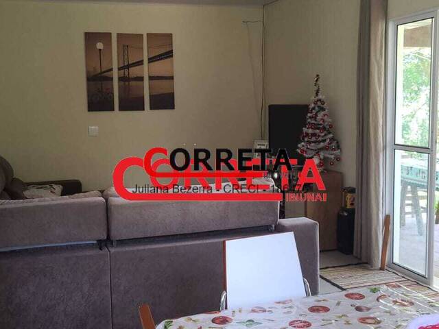 Casa para Venda em Ibiúna - 4