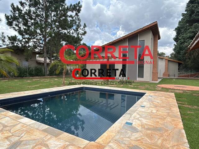 Casa para Venda em Ibiúna - 3