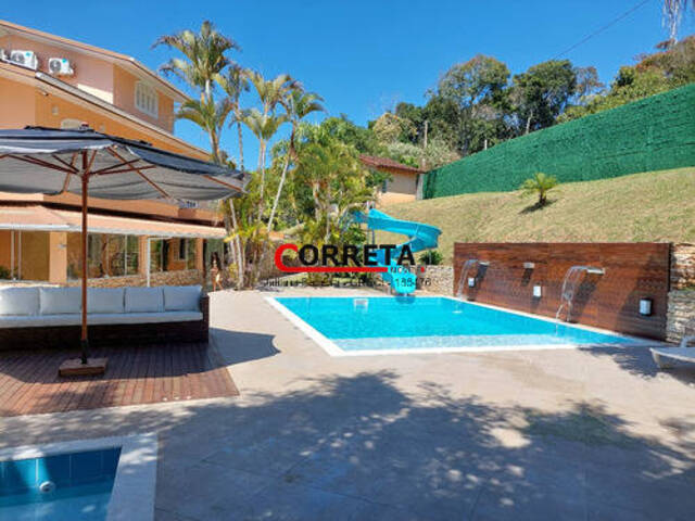 Casa para Venda em Ibiúna - 4