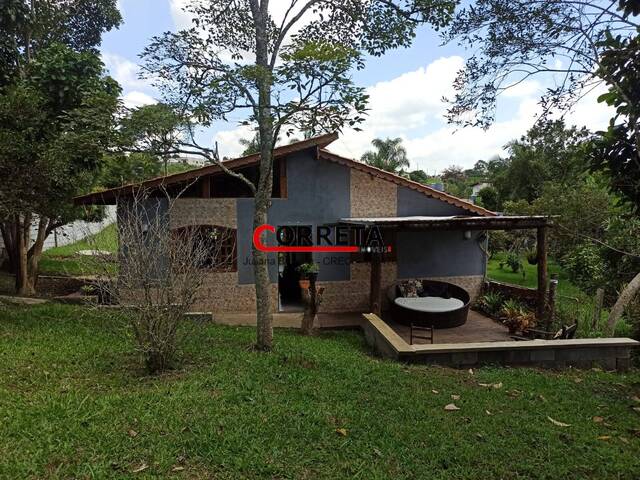 Casa para Venda em Ibiúna - 4