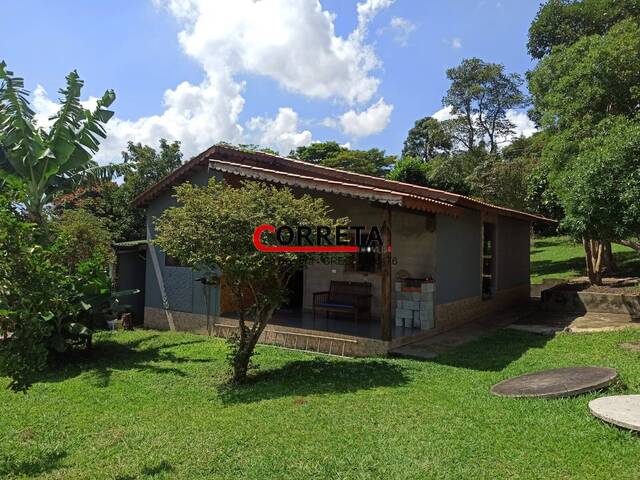 Casa para Venda em Ibiúna - 3