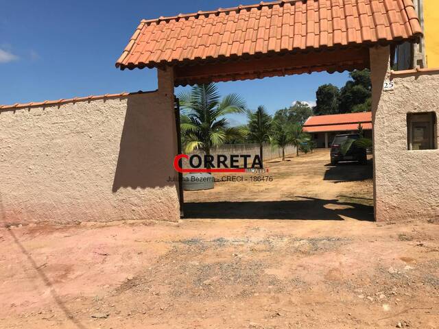 Casa para Venda em Ibiúna - 4