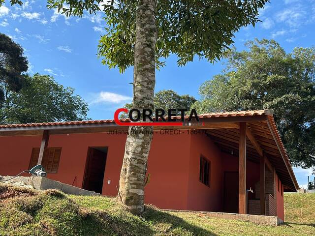 Casa para Venda em Ibiúna - 2