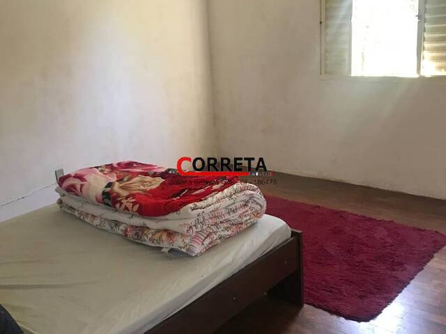 Casa para Venda em Ibiúna - 4